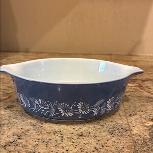 Vintage Pyrex Colonial Mist Casserole Dish 471-B
500 ml